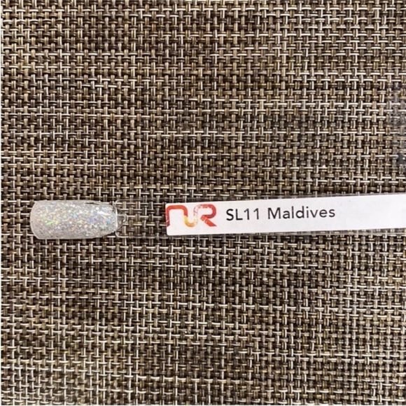 NUREVOLUTION Dip Powder - SL11 Maldives - Picture 4 of 5